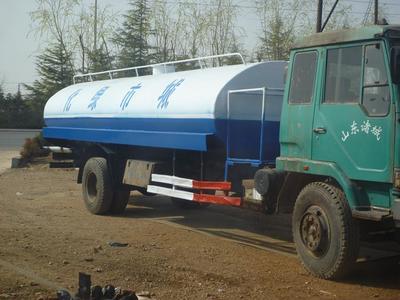 諸城市金羊金屬 專業小型灑水車制造與清潔除塵解決方案